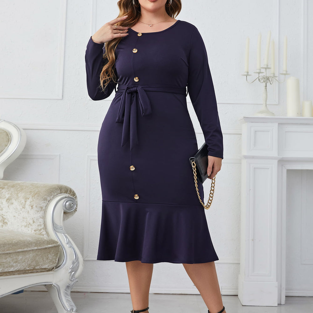 Plus Size Buttoned Midi Dress